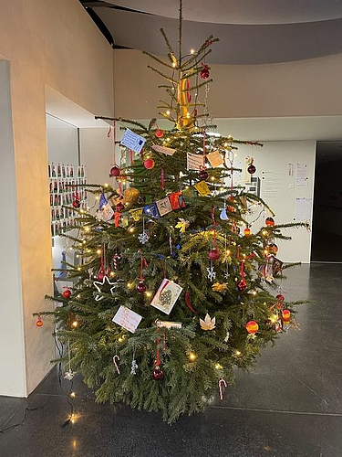 Weihnachtszeit 2021 in der Schulbildung der Stiftung Rossfeld