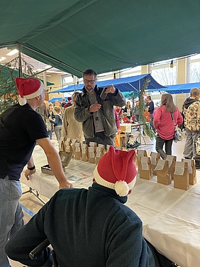 Spenden Bazar mit Samichlaus 2023